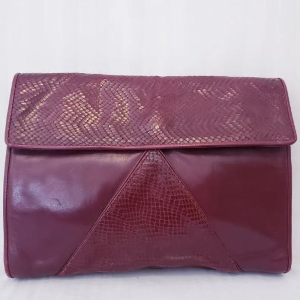 Vintage Barbara Bolan Clutch